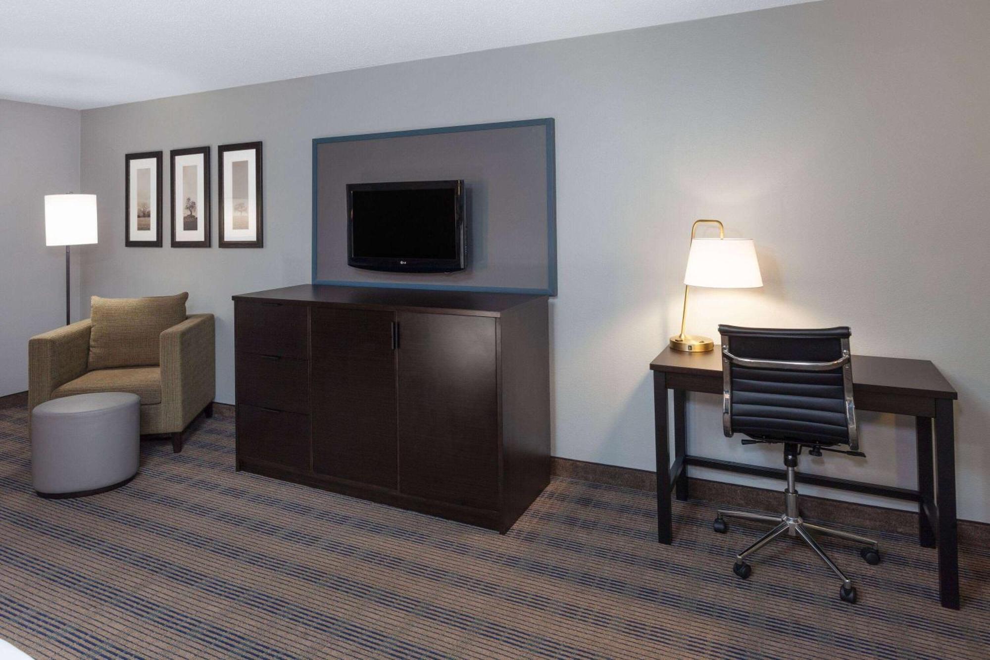 Americinn By Wyndham Пеория Экстерьер фото